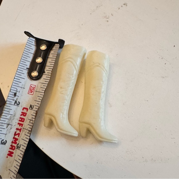 vintage white  barbie boots - Picture 3 of 3